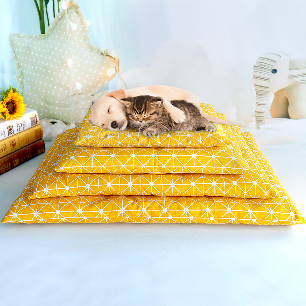 Grey check pet bed mat