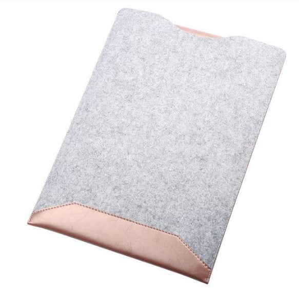 Felt laptop sleeve with mouse pad, material close-ups